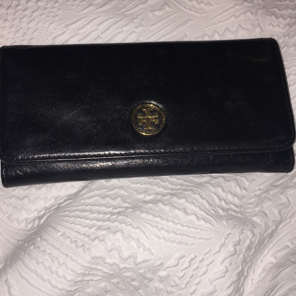 Tory Burch wallet